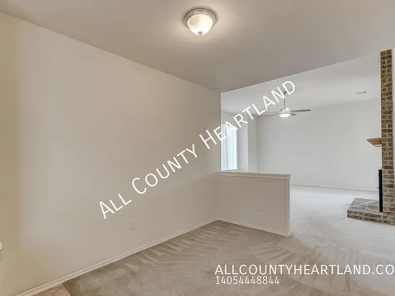 12412 SW 11th St — Photo 7