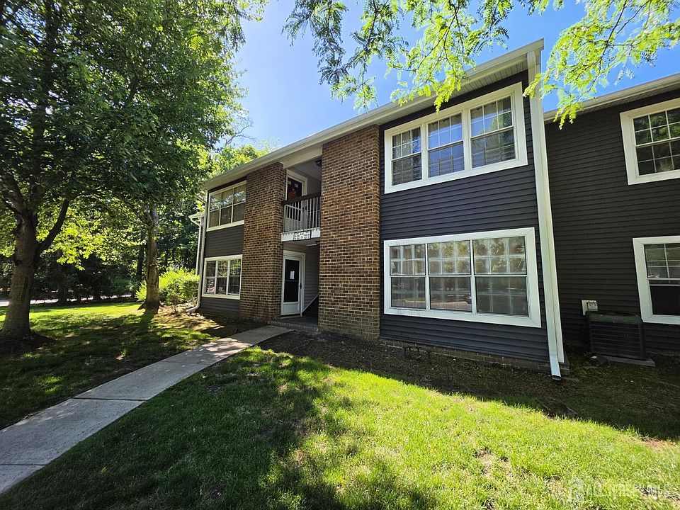 1st image of 80 Pennsylvania Way