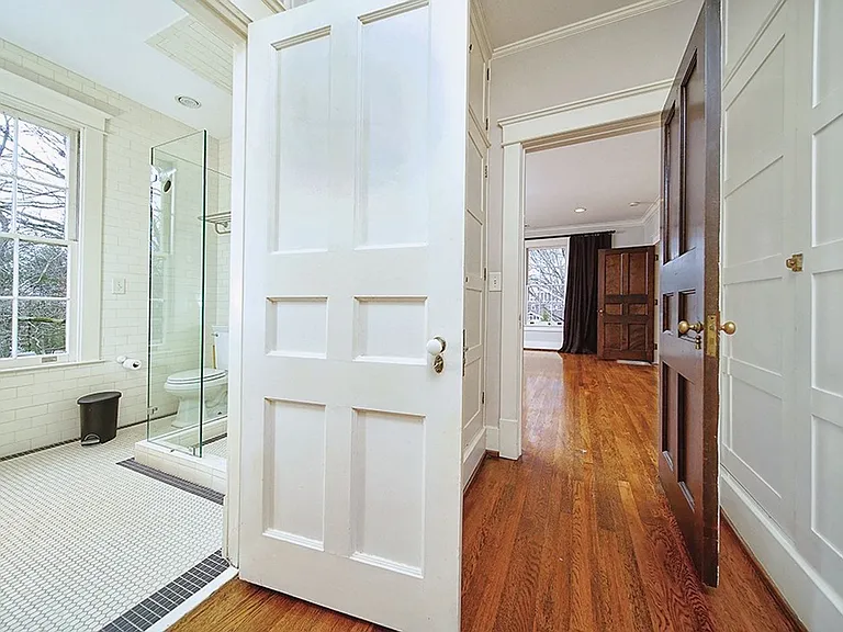 3944 Woodlawn Dr — Photo 23
