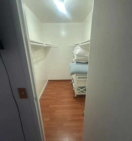 100 S Doheny Dr #213 — Photo 36
