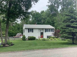 5 Robin Rd, Derry, NH 03038