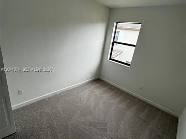 285 SW 159th Ln — Photo 27