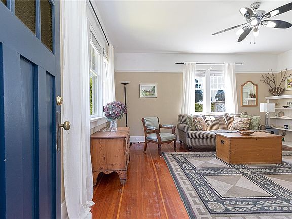 4th image of 4014 Holland Ave