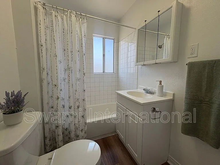 4542 W Imperial Hwy #C — Photo 9
