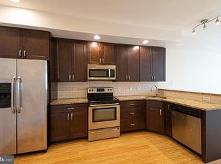 1256 S 20th St #B, Philadelphia, PA 19146