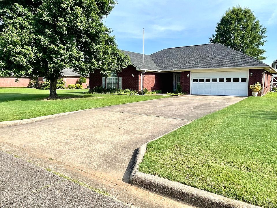 1st image of 37 Arrowhead Ln