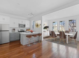 6834 76th St, Middle Village, NY 11379
