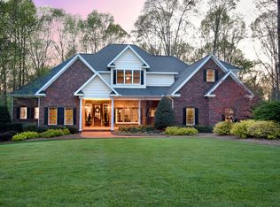 6093 Mountain Brook Rd, Greensboro, NC 27455