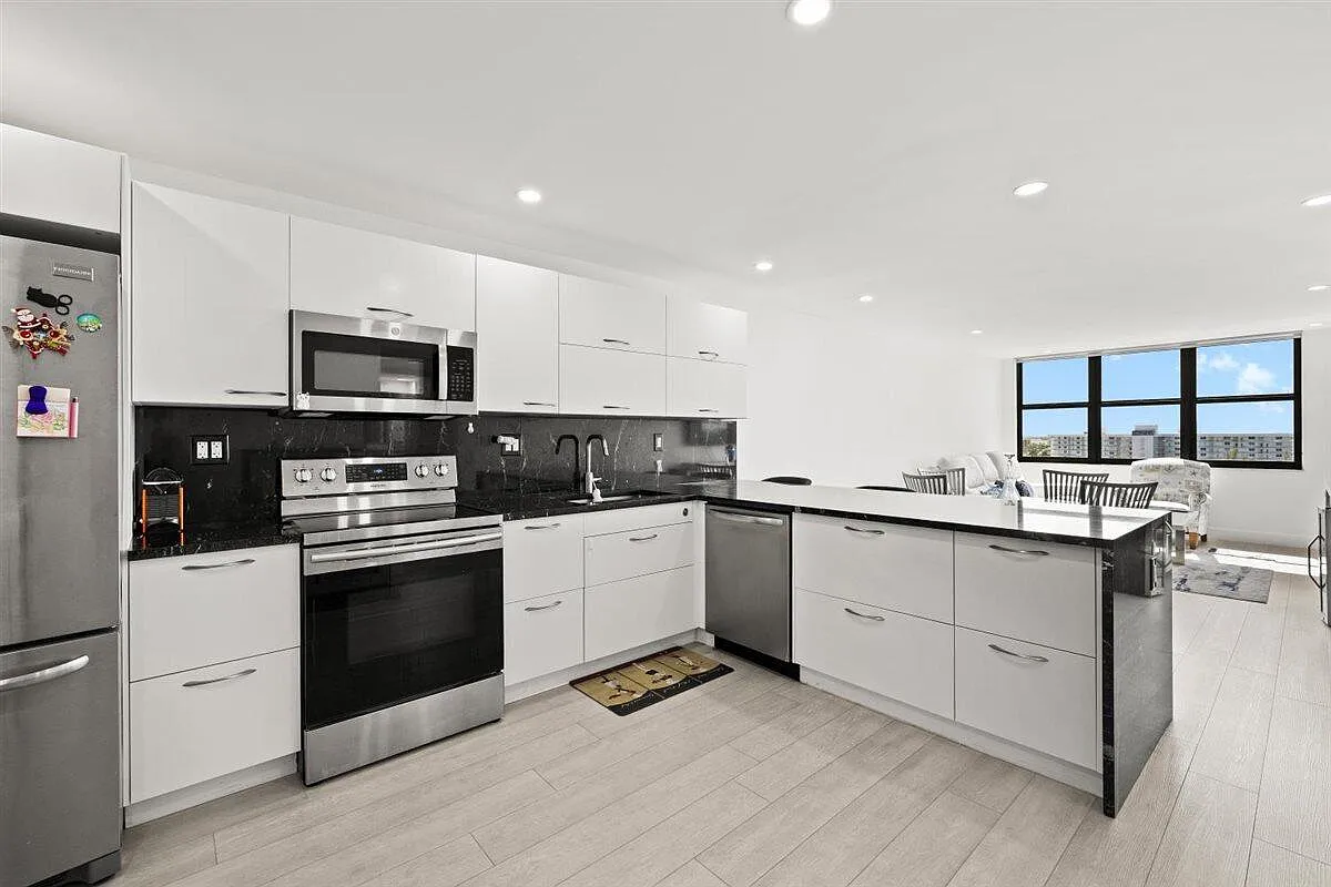 1 bed, 1.0 bath, 762 sqft, $3,000 — Photo 3