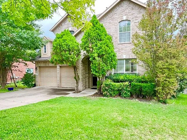 12709 Lee Park Ln — Photo 3