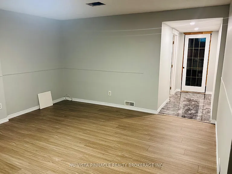 577 3rd St #39 — Photo 24