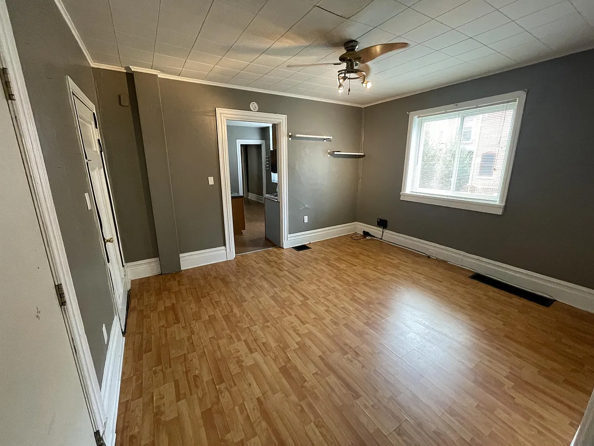 Building Photo - 912 Ivy St #1