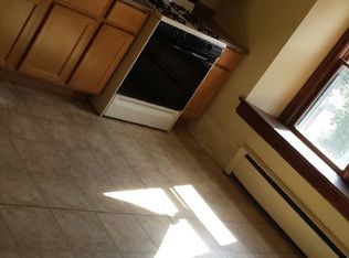 505 Barrett St, Elgin, IL 60120