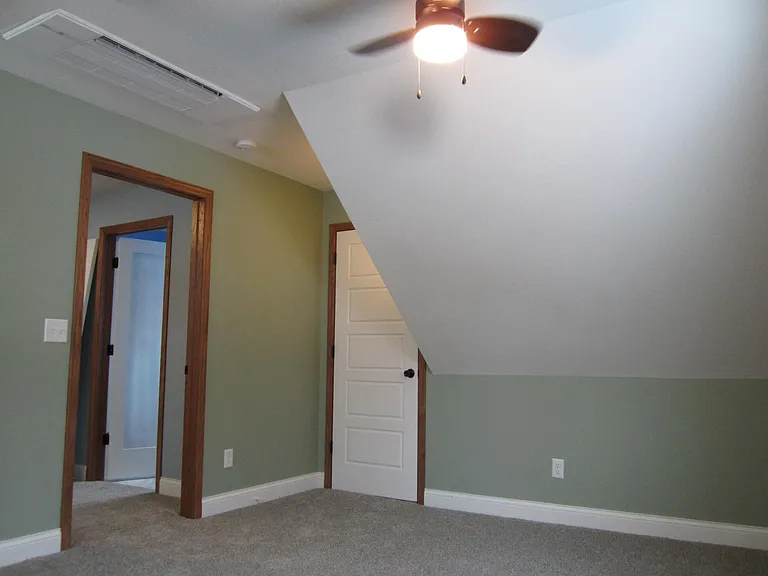 3622 Humboldt Ave N — Photo 9