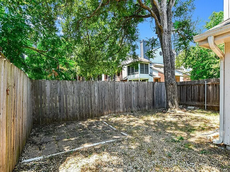 8103 Tuscarora Trl #A — Photo 5