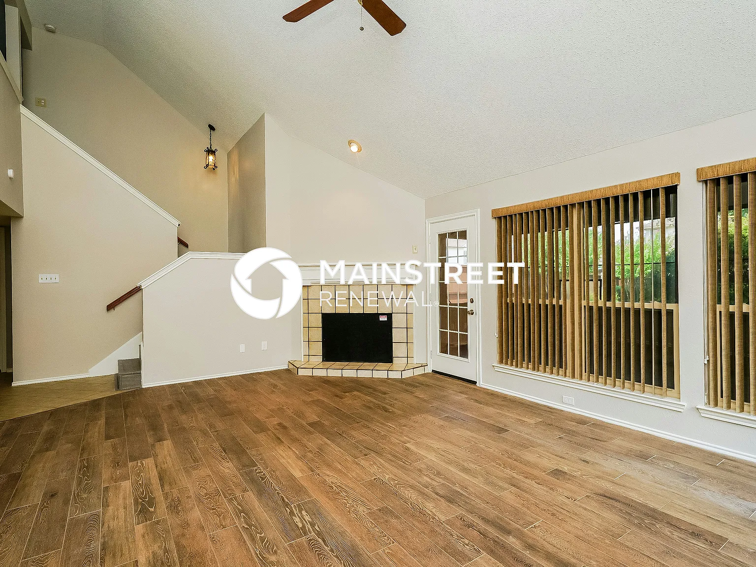 1617 Palisades Dr — Photo 4