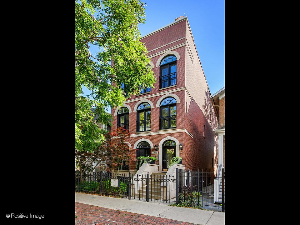 1st image of 1053 W Wrightwood Ave Unit 1