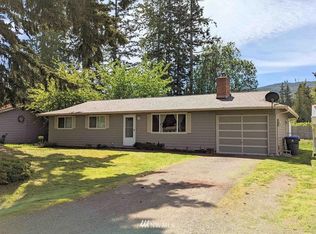 2434 Hennessy Ln, Pt Angeles, WA