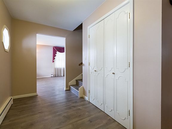 4th image of 4934 Galway Dr