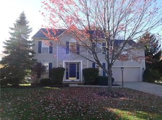 9773 Ridgewood Dr, Twinsburg, OH 44087