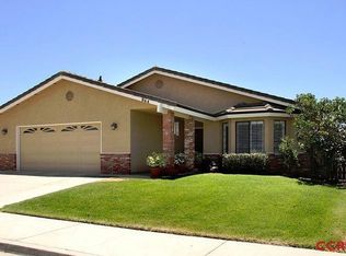 944 E McCloud St, Santa Maria, CA 93455