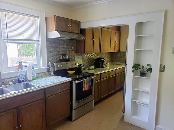 5th image of 325 Roselynn Ln