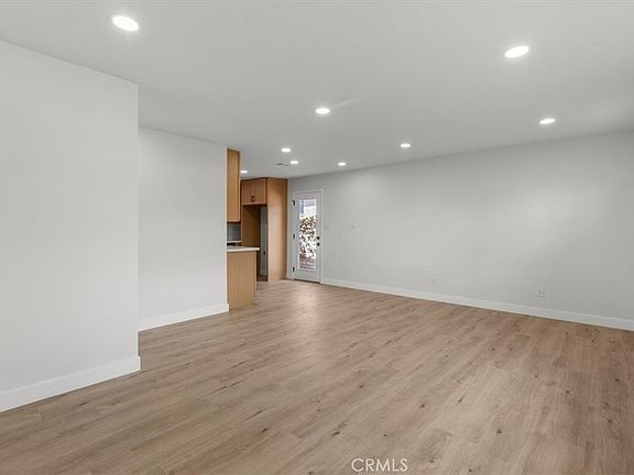 5th image of 10235 Clara Vista Ln