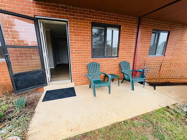 125 E Clubhouse Dr SW #2 — Photo 11
