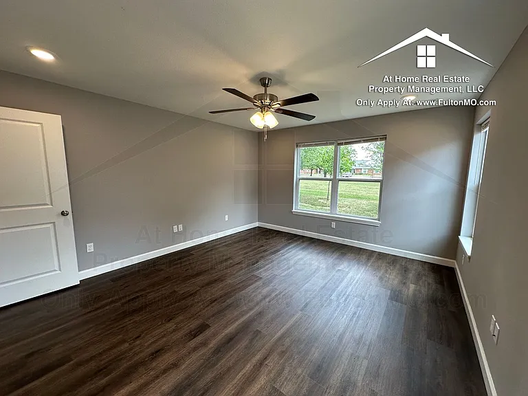 2620 N Bluff St #102 — Photo 20