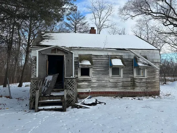 2012 Hovey Pl, Gary, IN 46406