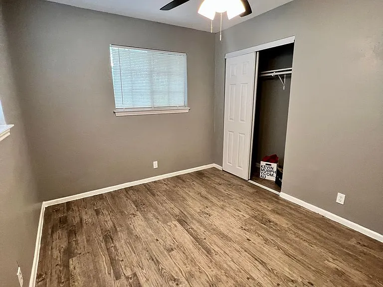 844 E Sunshine Dr #401 — Photo 10
