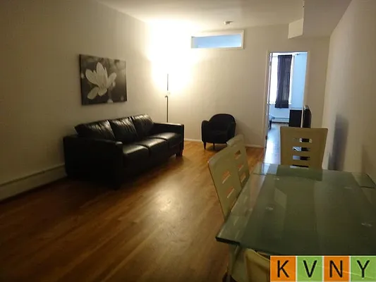 Rented by KVNY Soho | media 28