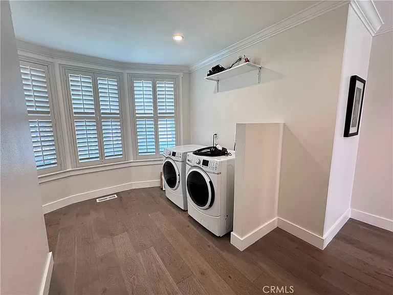 2716 S La Salle Ave — Photo 20