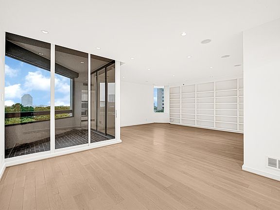 3rd image of 5555 Del Monte Dr Unit 702