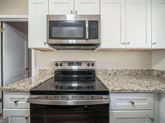 4th image of 1433 Dennis Dr