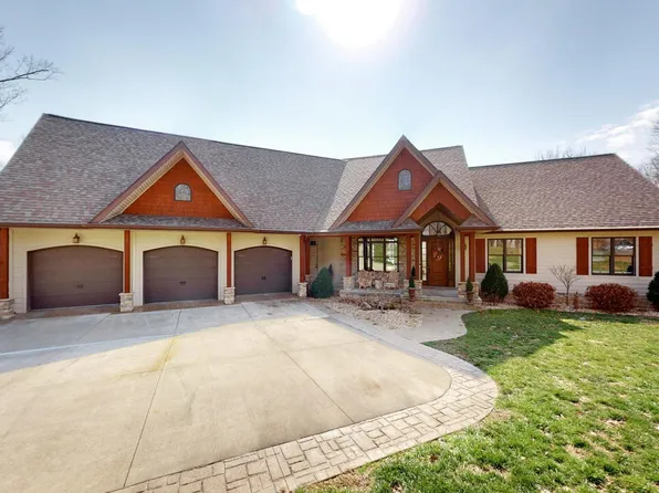 121 W Cobblestone Ct, Kuttawa, KY 42055