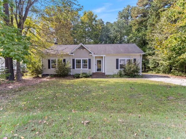 1194 E Middleton Dr, Creedmoor, NC 27522