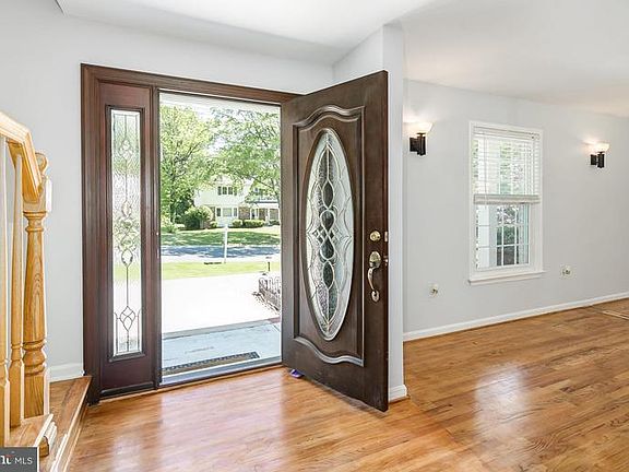 2nd image of 11816 Milbern Dr