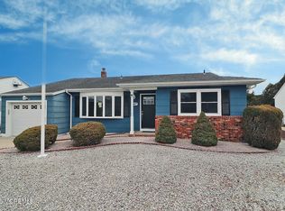 4 Jericho Rd, Toms River, NJ 08757