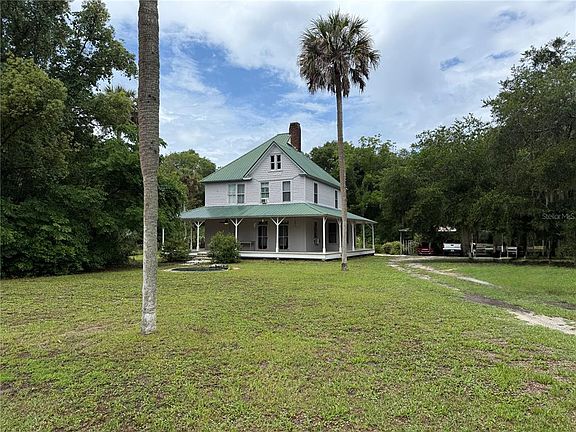 2nd image of 110 N Volusia Ave