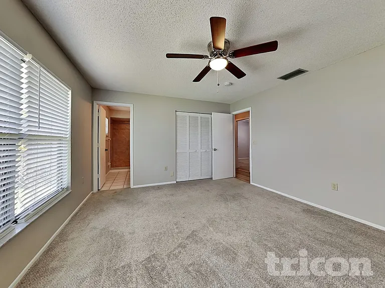 4918 Ithaca Ln — Photo 6