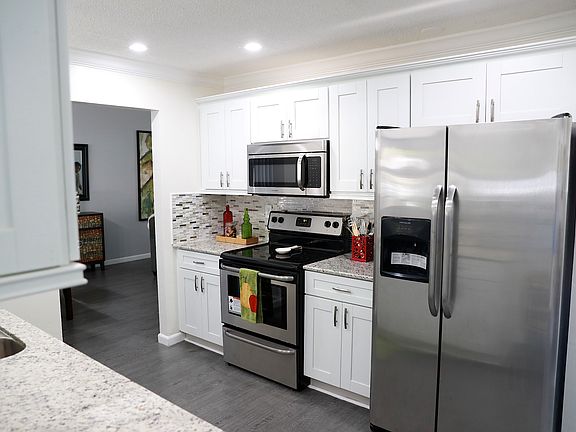 4th image of 2873 SW 13th Dr