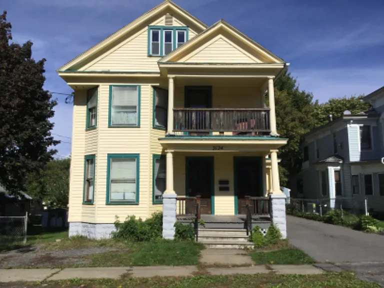 2124 Highland Ave #HOUSE — Photo 1
