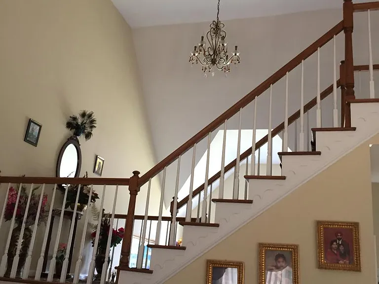 1140 Beverly Dr — Photo 9
