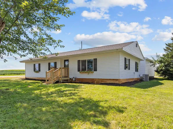 1 Ginger Ct, Clintonville, WI 54929