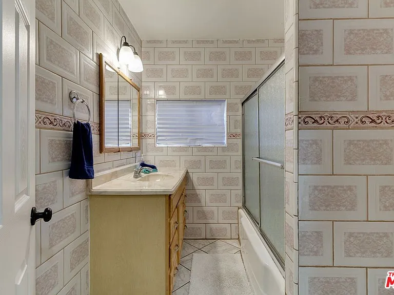 6659 Amigo Ave — Photo 17