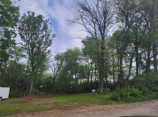 672 Troy Ofallon Rd, Troy, IL 62294