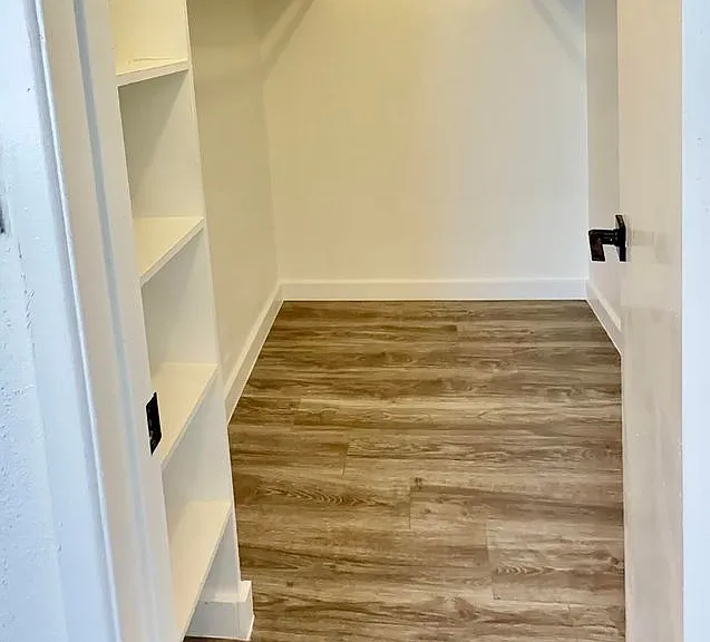 Park West Apartments — Photo 52