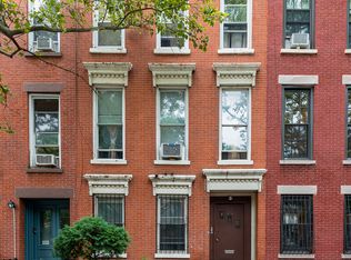 404 Adelphi St #1, Brooklyn, NY 11238