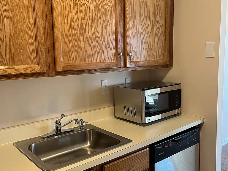 201 Stone Ridge Dr — Photo 6